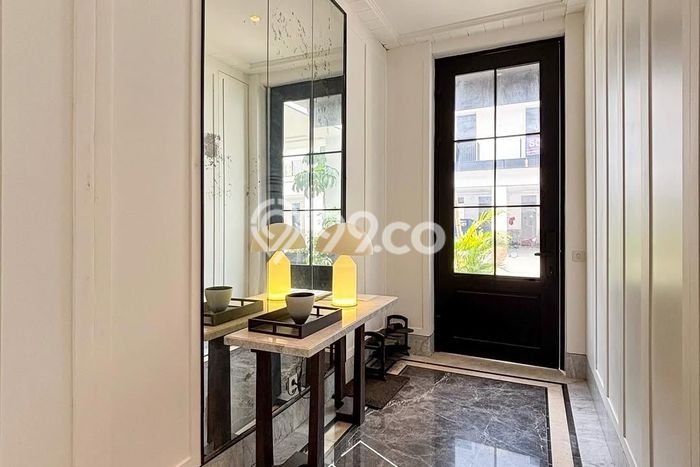 Rumah Luxury Modern Siap Huni di Pondok Indah Jakarta Selatan Rumah Luxury Modern Siap Huni di Pondok Indah Jakarta Selatan
