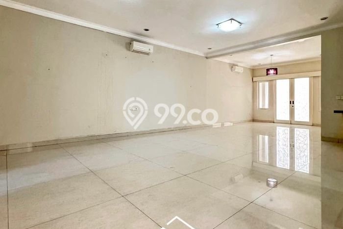 Jual Rumah Luas Elegan Dengan View Cantik di Pondok Indah, Jakarta Selatan Jual Rumah Luas Elegan Dengan View Cantik di Pondok Indah, Jakarta Selatan