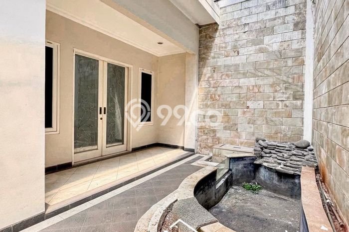 Jual Rumah Luas Elegan Dengan View Cantik di Pondok Indah, Jakarta Selatan Jual Rumah Luas Elegan Dengan View Cantik di Pondok Indah, Jakarta Selatan