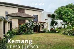 For Sale! Luxury House LT 830m2 Desain Modern di Kemang For Sale! Luxury House LT 830m2 Desain Modern di Kemang