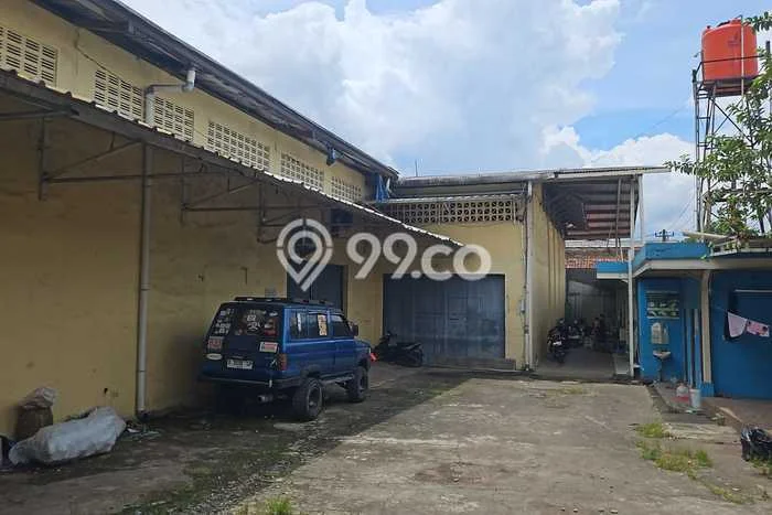 Unit Gudang Paling Strategis di Babakan Ciparay Bandung dengan LB 1000m2 Unit Gudang Paling Strategis di Babakan Ciparay Bandung dengan LB 1000m2