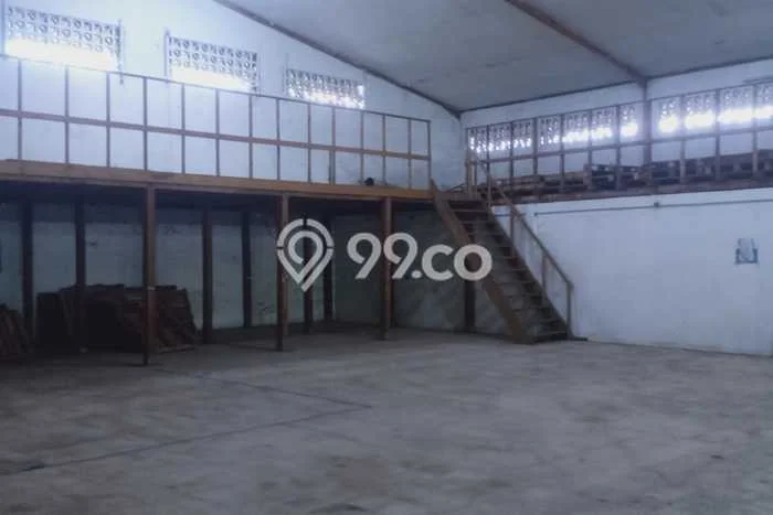 Unit Gudang Paling Strategis di Babakan Ciparay Bandung dengan LB 1000m2 Unit Gudang Paling Strategis di Babakan Ciparay Bandung dengan LB 1000m2