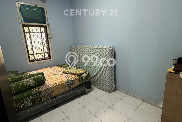 For Sale! Premium House LT 240m2 Desain Modern di Srengseng For Sale! Premium House LT 240m2 Desain Modern di Srengseng