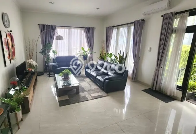 Hunian Mewah LB 330m2 Siap Pakai Desain Elegan di Slipi, Jakarta Barat Hunian Mewah LB 330m2 Siap Pakai Desain Elegan di Slipi, Jakarta Barat