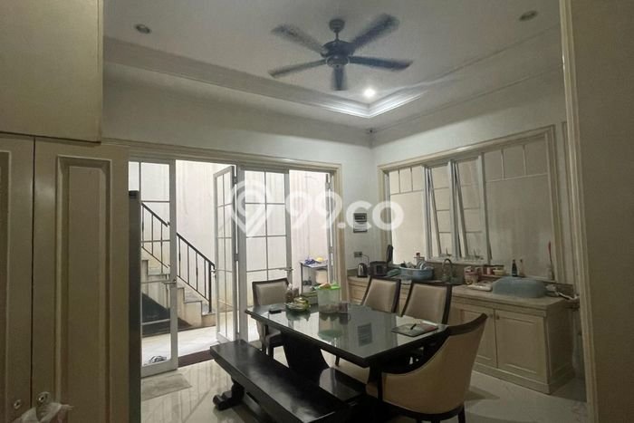 Jual Rumah Mewah Megah Dengan View Cantik di Kedoya Baru, Jakarta Barat Jual Rumah Mewah Megah Dengan View Cantik di Kedoya Baru, Jakarta Barat