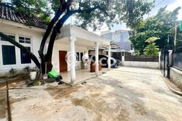 Sewa Rumah Nyaman di Menteng Harga Rp.800 Juta/ Tahun Sewa Rumah Nyaman di Menteng Harga Rp.800 Juta/ Tahun