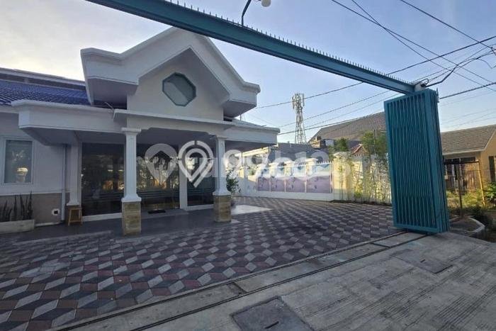 Komersial Dijual di Surabaya LT 460m2 & LB 600m2 Lokasi Terbaik! Komersial Dijual di Surabaya LT 460m2 & LB 600m2 Lokasi Terbaik!