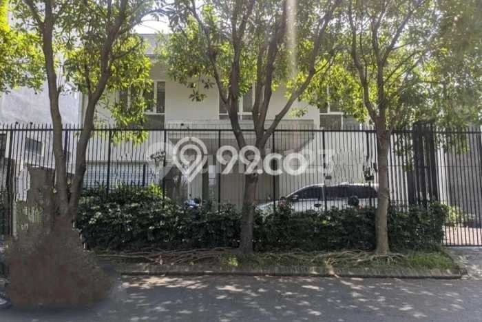Komersial Dijual di Prime Area Surabaya Luas 420m2 Komersial Dijual di Prime Area Surabaya Luas 420m2