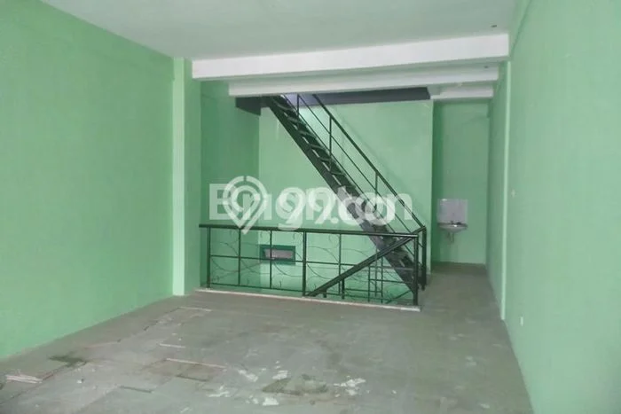 Lokasi Strategis! Dijual Ruko Bisnis di Simokerto, Surabaya Kondisi Bagus Lokasi Strategis! Dijual Ruko Bisnis di Simokerto, Surabaya Kondisi Bagus