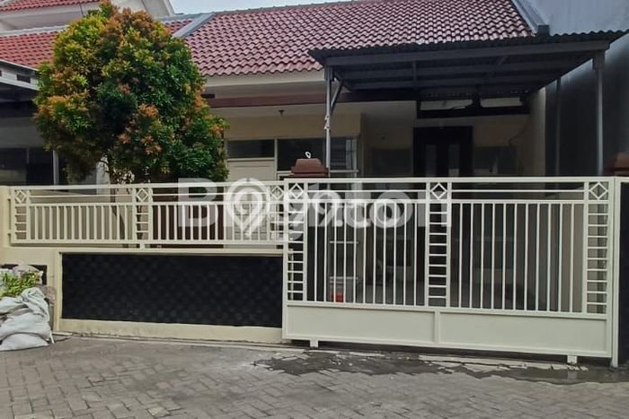 Dijual Rumah Minimalis Bagus Punya 2 KT di Kenjeran Surabaya SHM Dijual Rumah Minimalis Bagus Punya 2 KT di Kenjeran Surabaya SHM