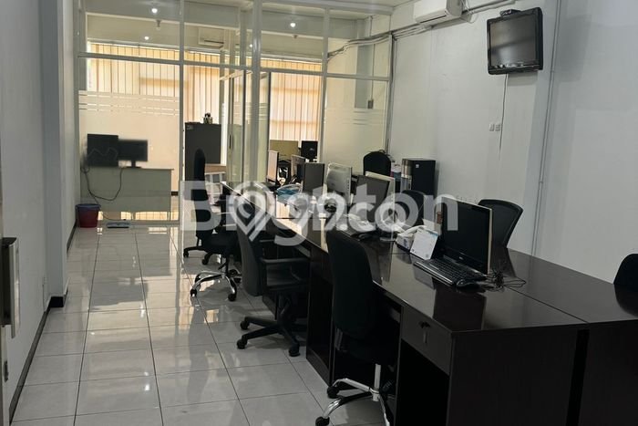 Dijual! Ruko di Middle East Ring Road Surabaya LT 72m2 / LB 250m2 Kawasan Bisnis Dijual! Ruko di Middle East Ring Road Surabaya LT 72m2 / LB 250m2 Kawasan Bisnis
