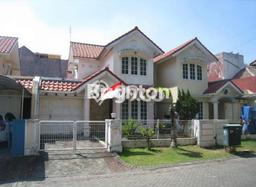 Rumah Minimalis 2 Kamar LT 144m2 di Pakuwon Indah Rumah Minimalis 2 Kamar LT 144m2 di Pakuwon Indah