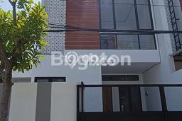 Dijual Rumah 3 Kamar Lokasi Strategis Bagus dan Strategis di Kenjeran Dijual Rumah 3 Kamar Lokasi Strategis Bagus dan Strategis di Kenjeran