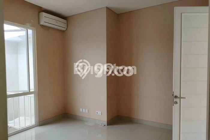 Siap Huni Rumah Mewah 3 Kamar di Rungkut Dekat ke Mana Pun Siap Huni Rumah Mewah 3 Kamar di Rungkut Dekat ke Mana Pun