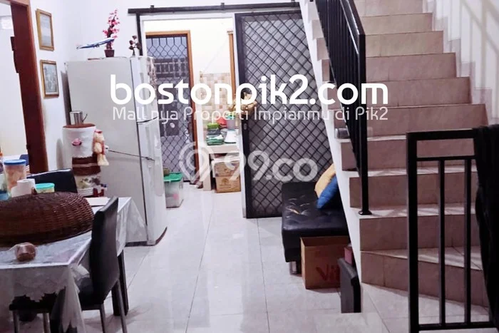 Rumah Luas Asri 5 KT Siap Pakai di Kedoya Jakarta Barat Rumah Luas Asri 5 KT Siap Pakai di Kedoya Jakarta Barat