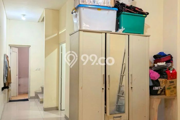 Unit Ruko Dijual di Jakarta Barat LT 60m2 & LB 180m2 Unit Ruko Dijual di Jakarta Barat LT 60m2 & LB 180m2