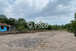 Lahan Strategis di Pakem Dijual dengan Luas 141m2 Lahan Strategis di Pakem Dijual dengan Luas 141m2