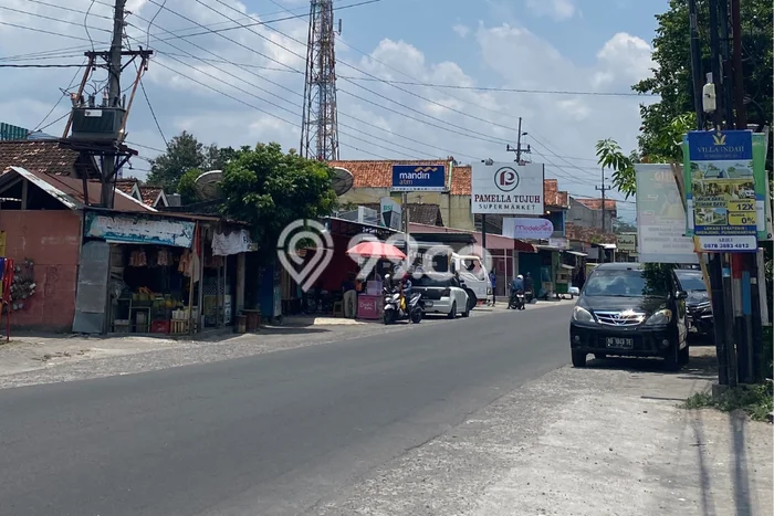 Lahan Kosong Dijual di Maguwoharjo, Yogyakarta, Luas 112m2 Area Strategis Lahan Kosong Dijual di Maguwoharjo, Yogyakarta, Luas 112m2 Area Strategis