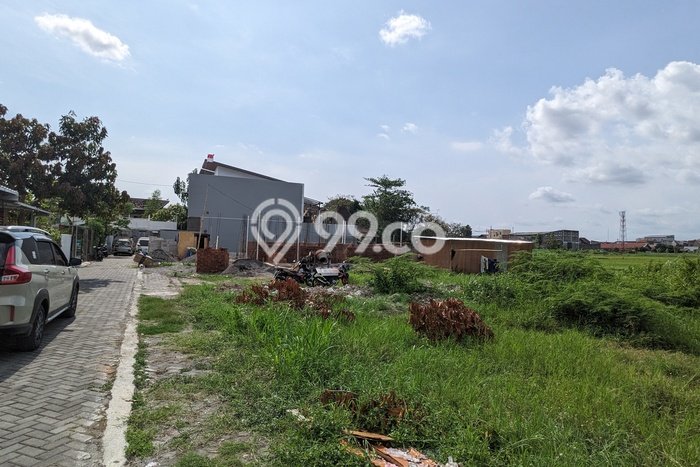 Tanah untuk Dijual Lokasi Depok, Sleman Luas 216m2 SHM Tanah untuk Dijual Lokasi Depok, Sleman Luas 216m2 SHM