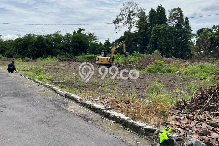 Lahan Kosong Dijual di Maguwoharjo, Yogyakarta, Luas 112m2 Area Strategis Lahan Kosong Dijual di Maguwoharjo, Yogyakarta, Luas 112m2 Area Strategis