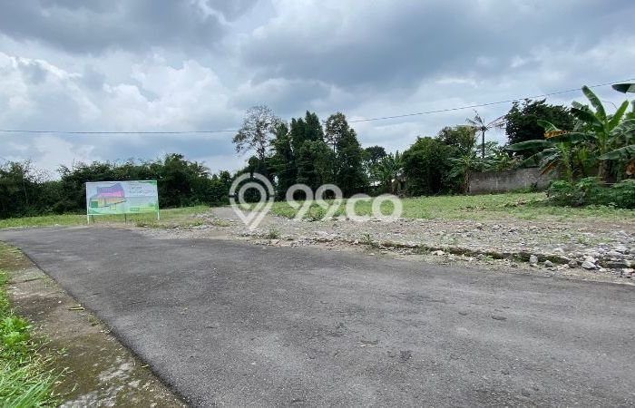 Tanah Kavling Dijual di Maguwoharjo, Yogyakarta dengan Luas Tanah 120m2 Tanah Kavling Dijual di Maguwoharjo, Yogyakarta dengan Luas Tanah 120m2