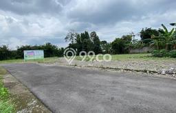 Tanah Dijual Area Strategis di Maguwoharjo Yogyakarta 120m2 Tanah Dijual Area Strategis di Maguwoharjo Yogyakarta 120m2