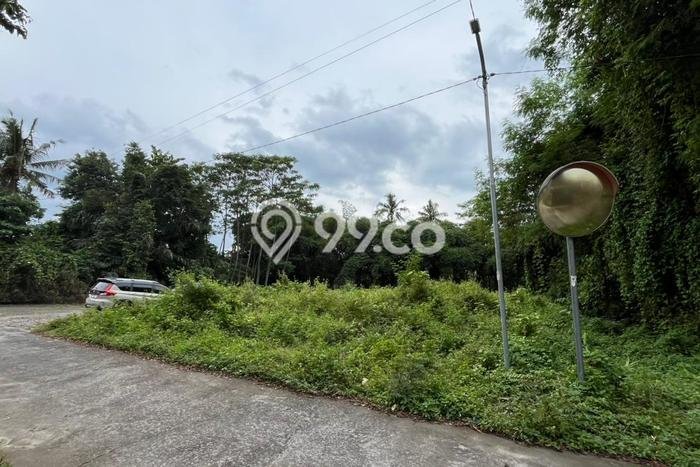 Untuk Dijual Tanah di Mlati Sleman Luas 114m2 SHM Untuk Dijual Tanah di Mlati Sleman Luas 114m2 SHM