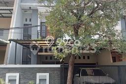 Rumah Elit LB 200m2 Siap Pakai Desain Elegan di Villa Meruya, Jakarta Barat Rumah Elit LB 200m2 Siap Pakai Desain Elegan di Villa Meruya, Jakarta Barat