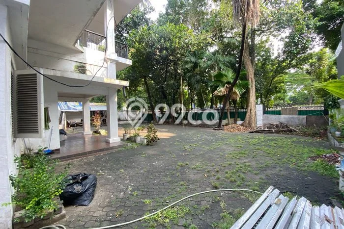 Tanah Dijual Lokasi Menteng, Jakarta Pusat dengan Luas Tanah 840m2 dan Status - Tanah Dijual Lokasi Menteng, Jakarta Pusat dengan Luas Tanah 840m2 dan Status -