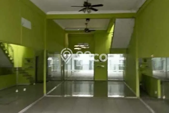 LOKASI PREMIUM! Ruko Area Bisnis Kawasan Ciledug, Luas 101m², Siap Bisnis LOKASI PREMIUM! Ruko Area Bisnis Kawasan Ciledug, Luas 101m², Siap Bisnis