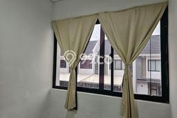 Disewakan Rumah Murah di Green Lake City Jakarta Barat Punya 3 Kamar Tidur Disewakan Rumah Murah di Green Lake City Jakarta Barat Punya 3 Kamar Tidur