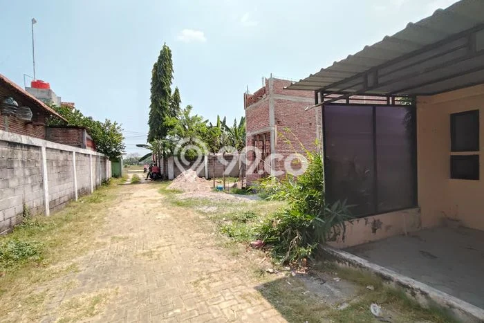 Kavling Tanah di Madiun Dijual Luas 104m2 Legalitas SHM Kavling Tanah di Madiun Dijual Luas 104m2 Legalitas SHM