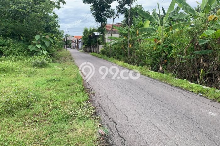 Lahan Dijual Lokasi Madiun, Madiun dengan Luas Tanah 92m2 dan Status SHM Lahan Dijual Lokasi Madiun, Madiun dengan Luas Tanah 92m2 dan Status SHM