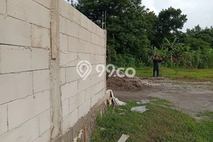 Jarang Ada! Tanah di Madiun Punya Luas 92m2 SHM Jarang Ada! Tanah di Madiun Punya Luas 92m2 SHM