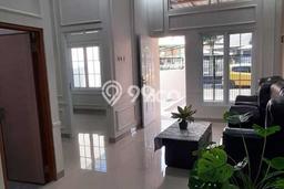 For Sale Hunian Rumah Terawat 3 Kamar di BSD, Tangerang For Sale Hunian Rumah Terawat 3 Kamar di BSD, Tangerang