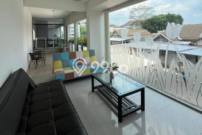 Rumah Mewah LB 2000m2 Siap Huni Desain Elegan di Kaliurang, Sleman Rumah Mewah LB 2000m2 Siap Huni Desain Elegan di Kaliurang, Sleman
