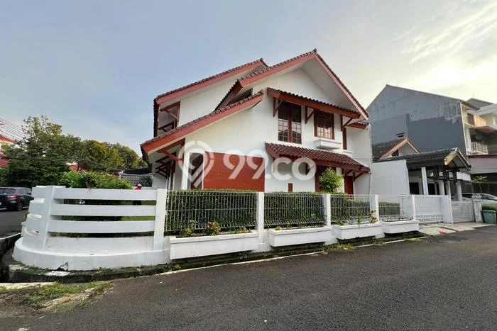 Disewakan! Rumah 4 Kamar Tidur &
4 Kamar Mandi di Tanjung Barat, Jakarta Selatan Disewakan! Rumah 4 Kamar Tidur &
4 Kamar Mandi di Tanjung Barat, Jakarta Selatan