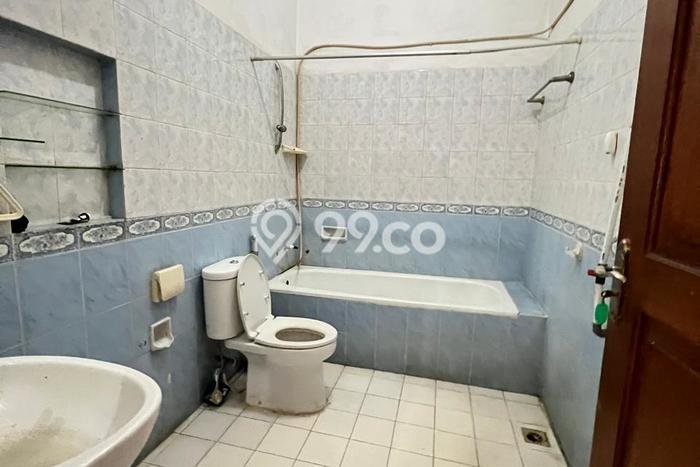 SPECIAL PRICE! Rumah area Tanjung Barat, 4 KM, Dekat Pusat Kota, LT 250m2m² LB 200m2m² SPECIAL PRICE! Rumah area Tanjung Barat, 4 KM, Dekat Pusat Kota, LT 250m2m² LB 200m2m²