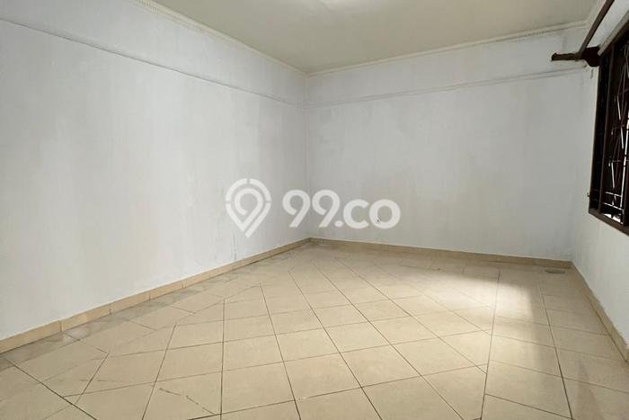 SPECIAL PRICE! Rumah area Tanjung Barat, 4 KM, Dekat Pusat Kota, LT 250m2m² LB 200m2m² SPECIAL PRICE! Rumah area Tanjung Barat, 4 KM, Dekat Pusat Kota, LT 250m2m² LB 200m2m²