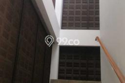 Rumah Disewakan Jakarta Selatan LT 281m2 LB 674m2 Kawasan Jati Padang Rumah Disewakan Jakarta Selatan LT 281m2 LB 674m2 Kawasan Jati Padang