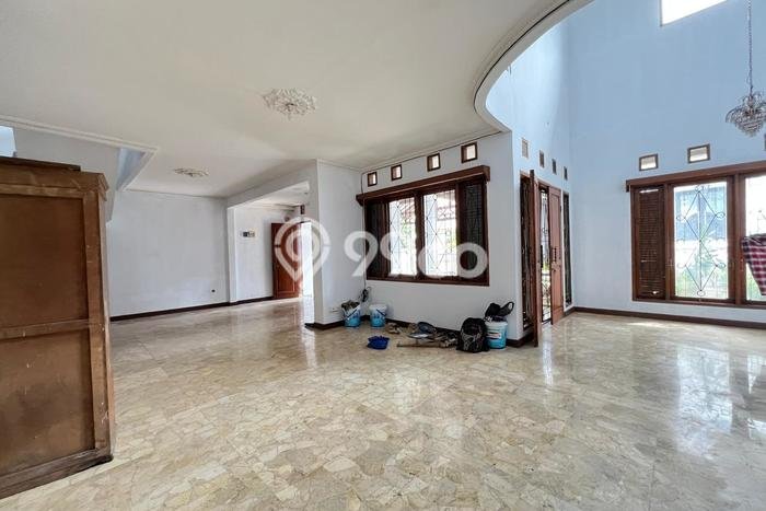 SPECIAL PRICE! Rumah area Tanjung Barat, 4 KM, Dekat Pusat Kota, LT 250m2m² LB 200m2m² SPECIAL PRICE! Rumah area Tanjung Barat, 4 KM, Dekat Pusat Kota, LT 250m2m² LB 200m2m²