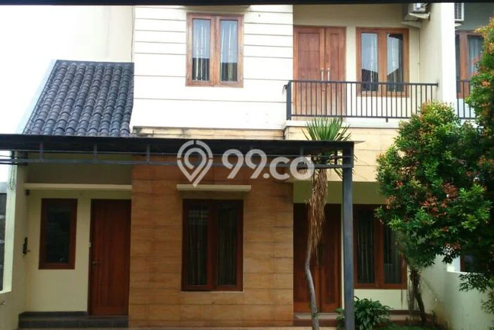 Rumah Disewakan Jakarta Selatan LT 145m2 LB 200m2 Kawasan Pejaten Rumah Disewakan Jakarta Selatan LT 145m2 LB 200m2 Kawasan Pejaten