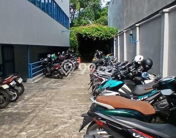Kantor Dijual di Jakarta Barat LT 1150m2 & LB 2800m2 Lokasi Terbaik! Kantor Dijual di Jakarta Barat LT 1150m2 & LB 2800m2 Lokasi Terbaik!