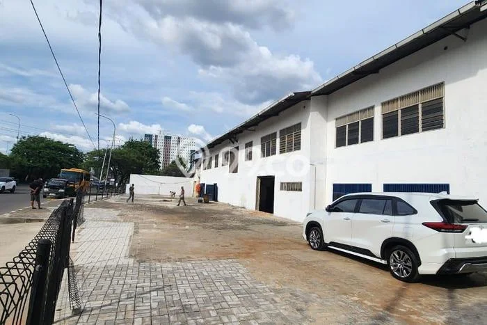 Gudang Dijual di Jakarta Barat LT 1000m2 & LB 1000m2 Lokasi Terbaik! Gudang Dijual di Jakarta Barat LT 1000m2 & LB 1000m2 Lokasi Terbaik!