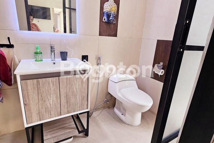 Hunian Terbaik! Vila Kawasan Kerobokan, Luas 102m², Area Nyaman dan aman Hunian Terbaik! Vila Kawasan Kerobokan, Luas 102m², Area Nyaman dan aman