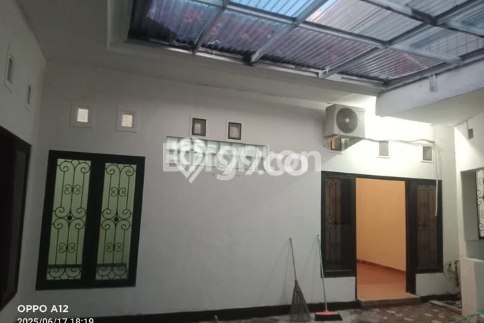 For Sale Hunian Rumah Terawat 3 Kamar di Kerobokan, Badung For Sale Hunian Rumah Terawat 3 Kamar di Kerobokan, Badung