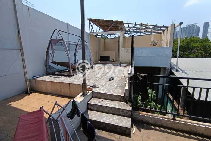 Jual Rumah Luas Megah Dengan View Cantik di Pekayon, Bekasi Jual Rumah Luas Megah Dengan View Cantik di Pekayon, Bekasi