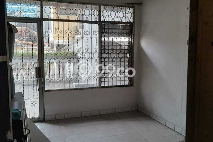 Rumah Elit Modern Tanpa Renovasi di Tamansari Jakarta Barat Rumah Elit Modern Tanpa Renovasi di Tamansari Jakarta Barat
