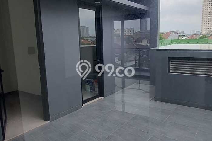 For Sale! Premium House LT 119m2 Desain Elegan di Kedoya Selatan For Sale! Premium House LT 119m2 Desain Elegan di Kedoya Selatan
