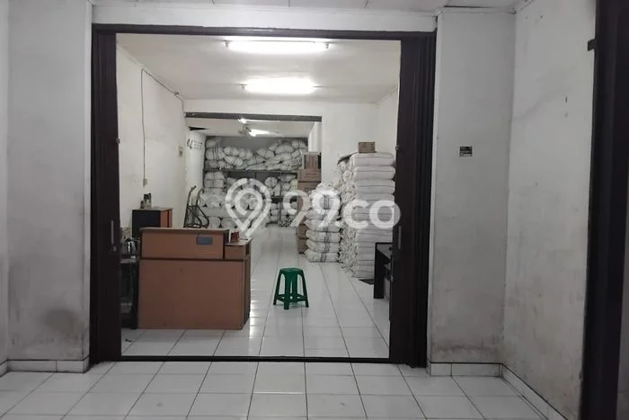 Rumah Elit Modern Tanpa Renovasi di Wahid Hasyim Jakarta Pusat Rumah Elit Modern Tanpa Renovasi di Wahid Hasyim Jakarta Pusat